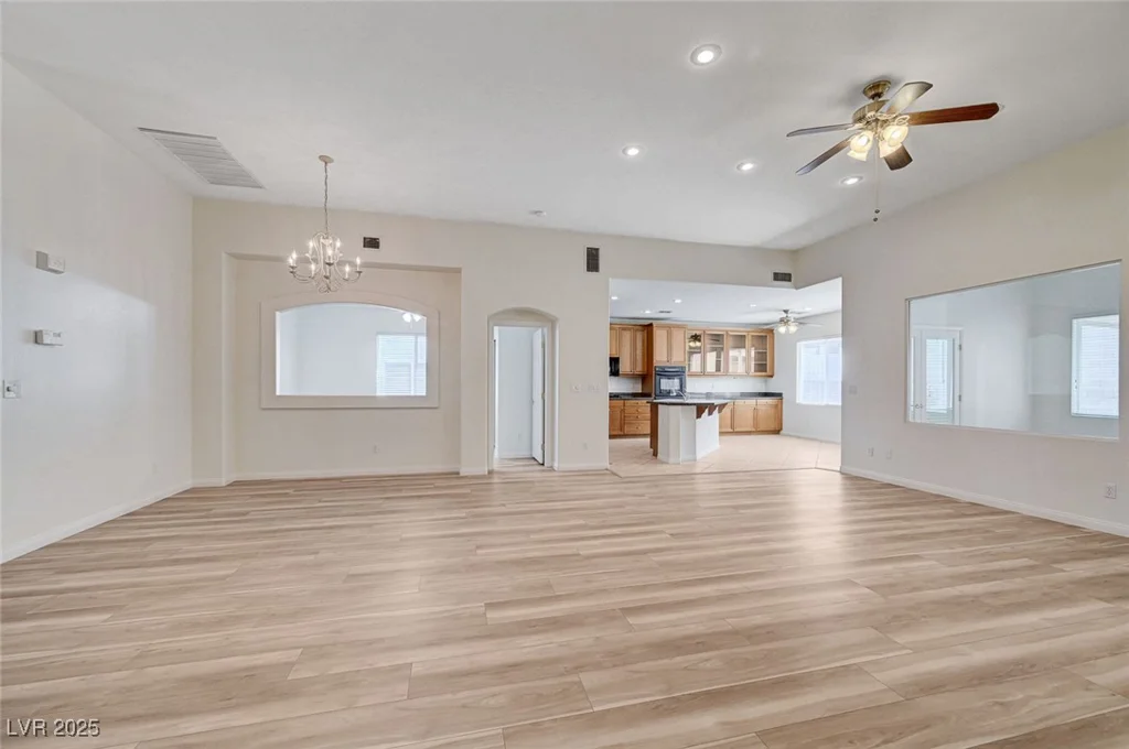7805 Red Leaf, Las Vegas, NV 89131