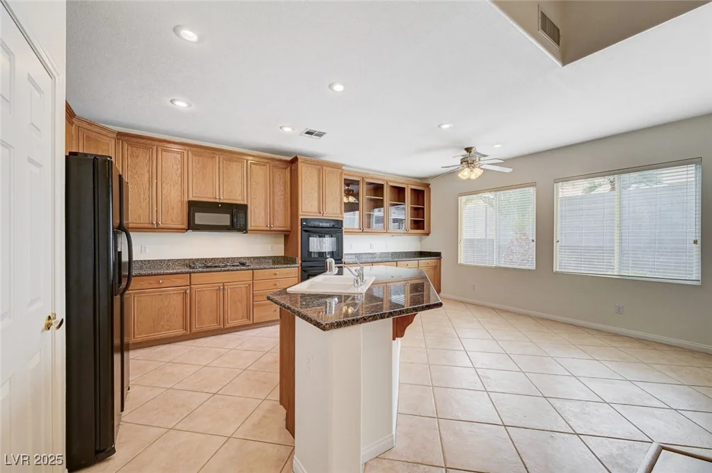 7805 Red Leaf, Las Vegas, NV 89131