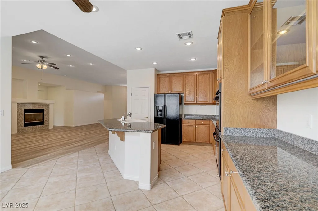 7805 Red Leaf, Las Vegas, NV 89131