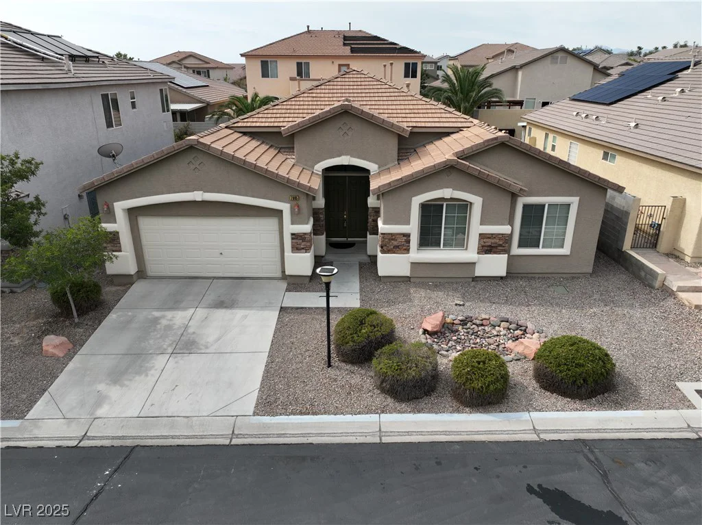 7805 Red Leaf, Las Vegas, NV 89131