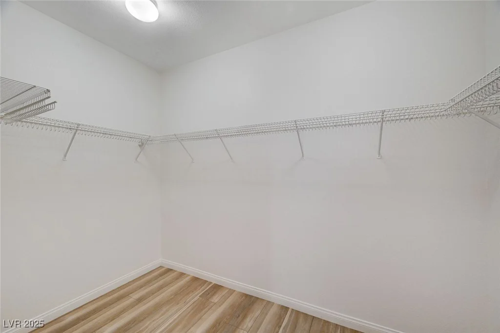 7805 Red Leaf, Las Vegas, NV 89131