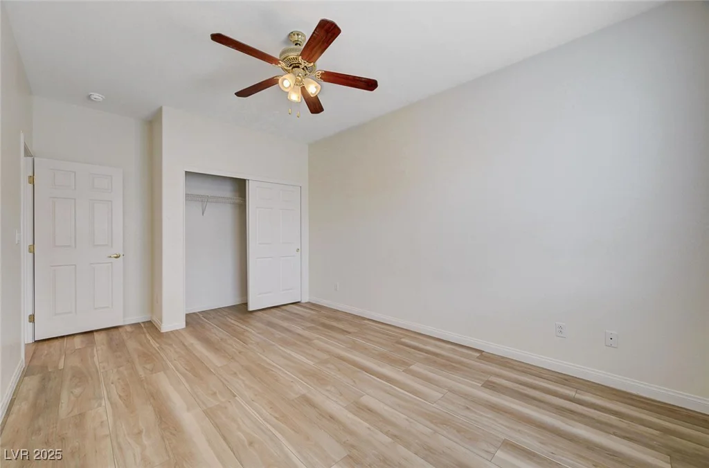 7805 Red Leaf, Las Vegas, NV 89131