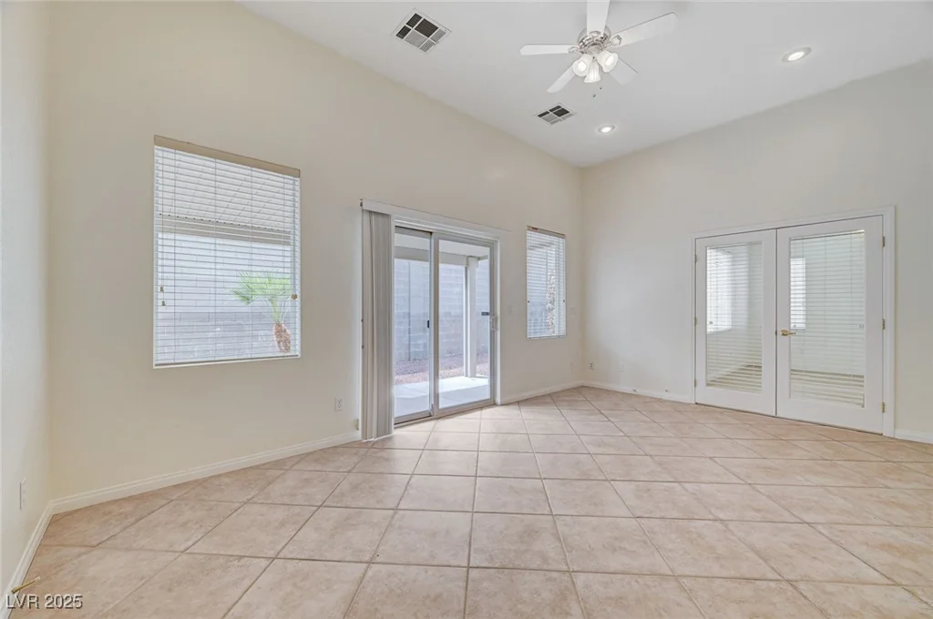 7805 Red Leaf, Las Vegas, NV 89131