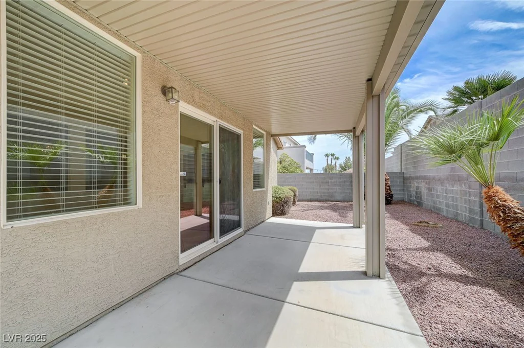 7805 Red Leaf, Las Vegas, NV 89131