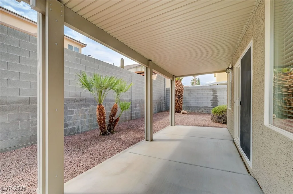 7805 Red Leaf, Las Vegas, NV 89131