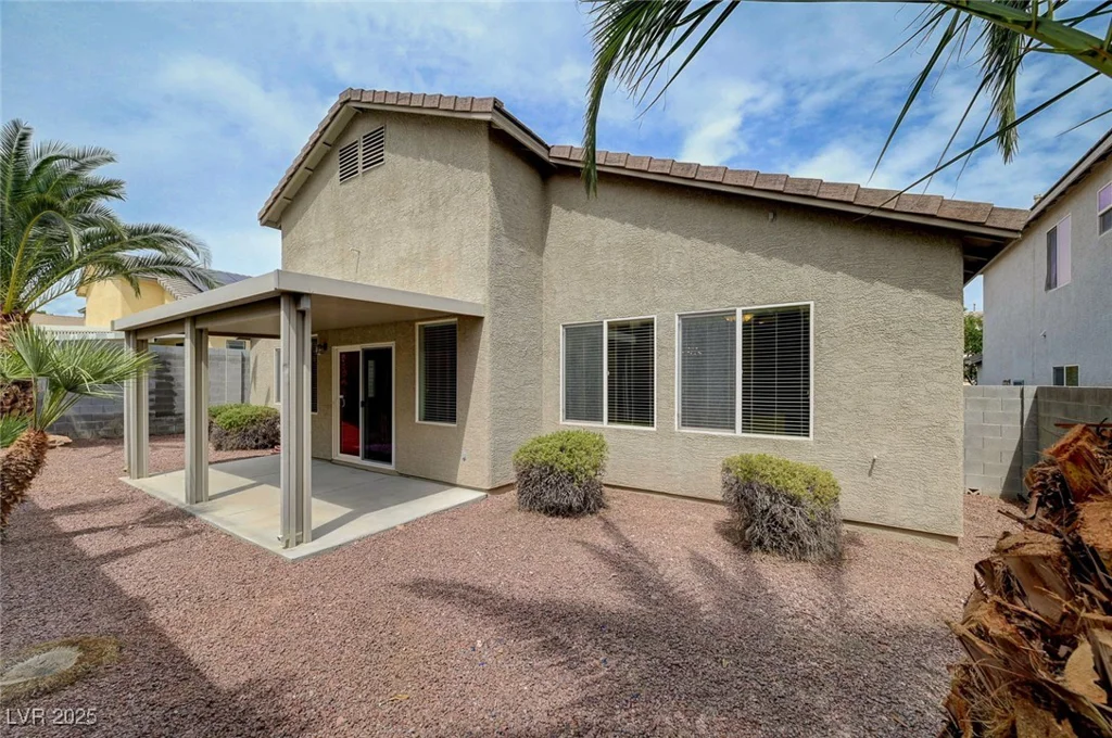 7805 Red Leaf, Las Vegas, NV 89131