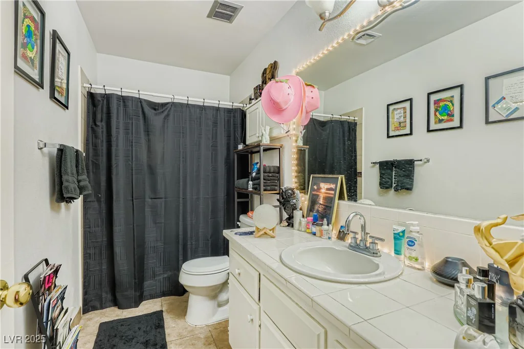 1405 Vegas Valley, Las Vegas, NV 89169