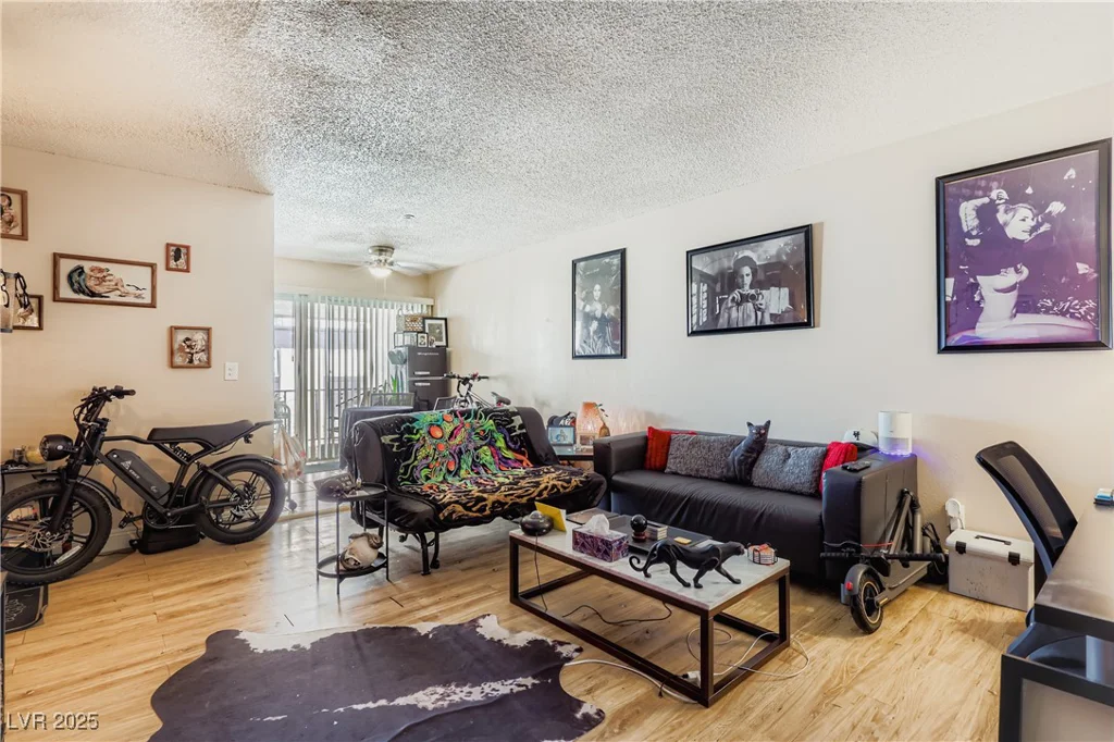 1405 Vegas Valley, Las Vegas, NV 89169