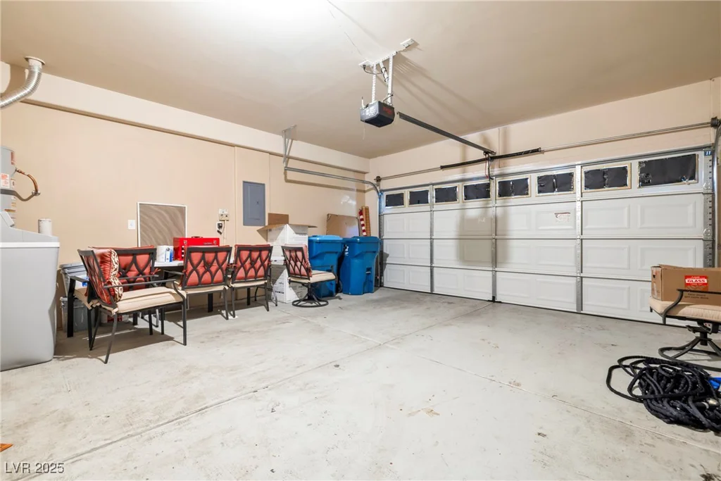 2540 Eclipsing Stars, Henderson, NV 89044