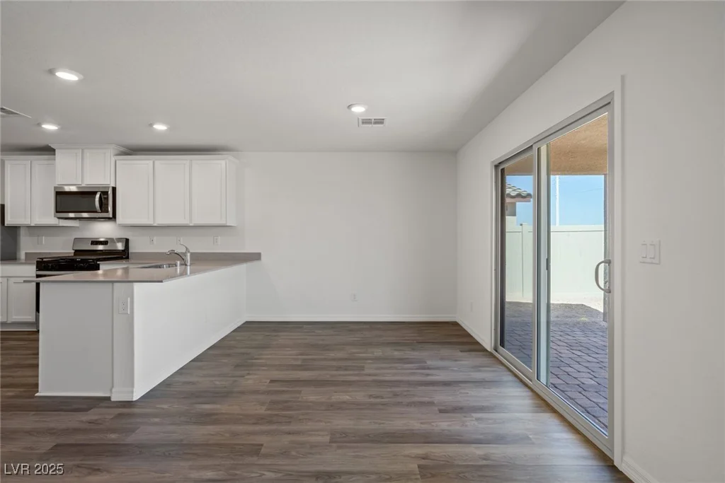 6746 Magnolia River, Las Vegas, NV 89156