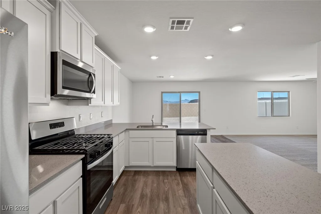 6746 Magnolia River, Las Vegas, NV 89156