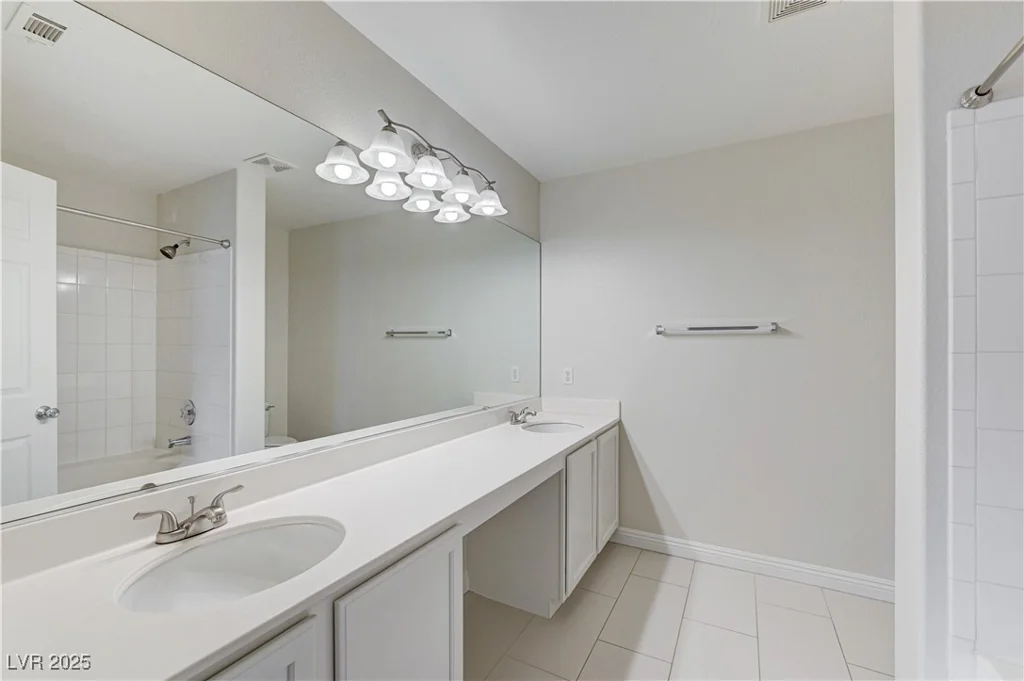 2052 Gravel Hill, Las Vegas, NV 89117