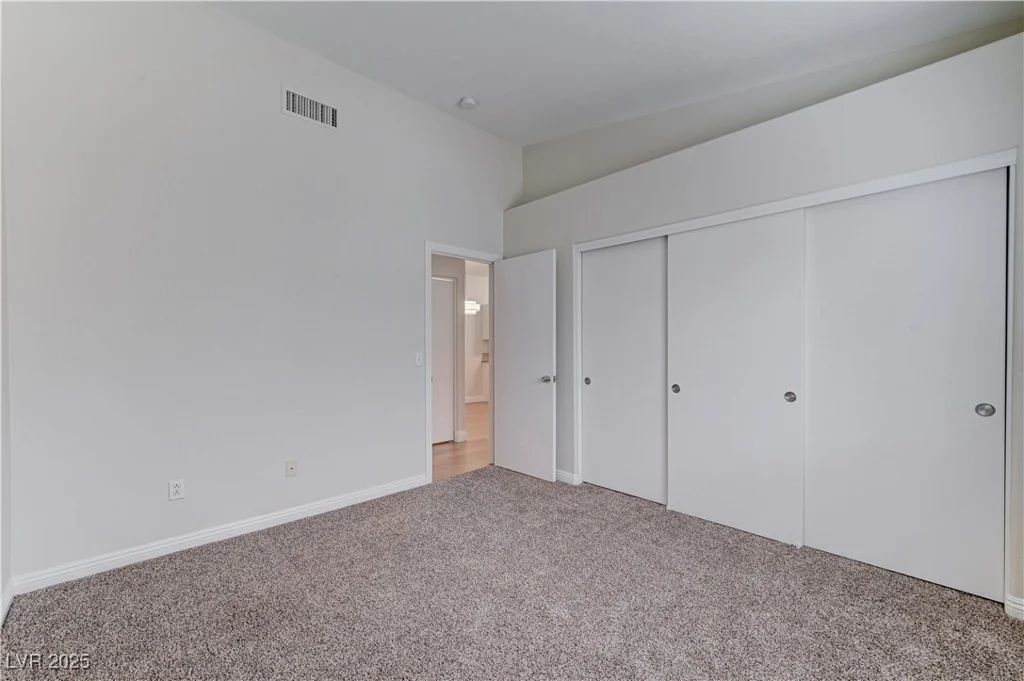 2052 Gravel Hill, Las Vegas, NV 89117