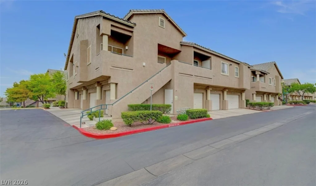 2052 Gravel Hill, Las Vegas, NV 89117