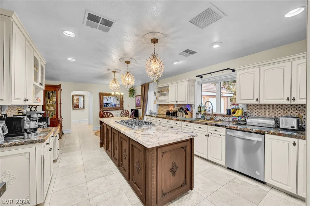 7258 Loma Alta, Las Vegas, NV 89120
