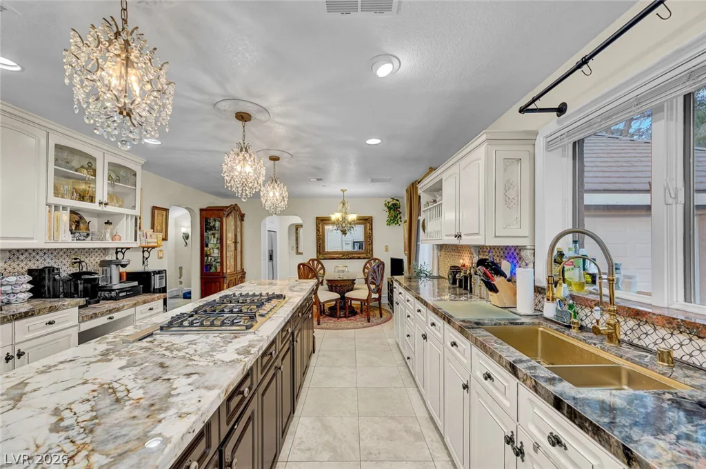 7258 Loma Alta, Las Vegas, NV 89120