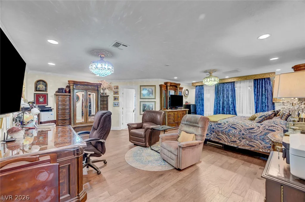 7258 Loma Alta, Las Vegas, NV 89120