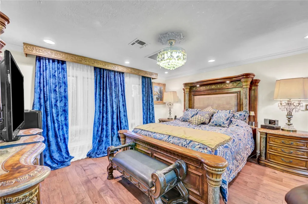 7258 Loma Alta, Las Vegas, NV 89120