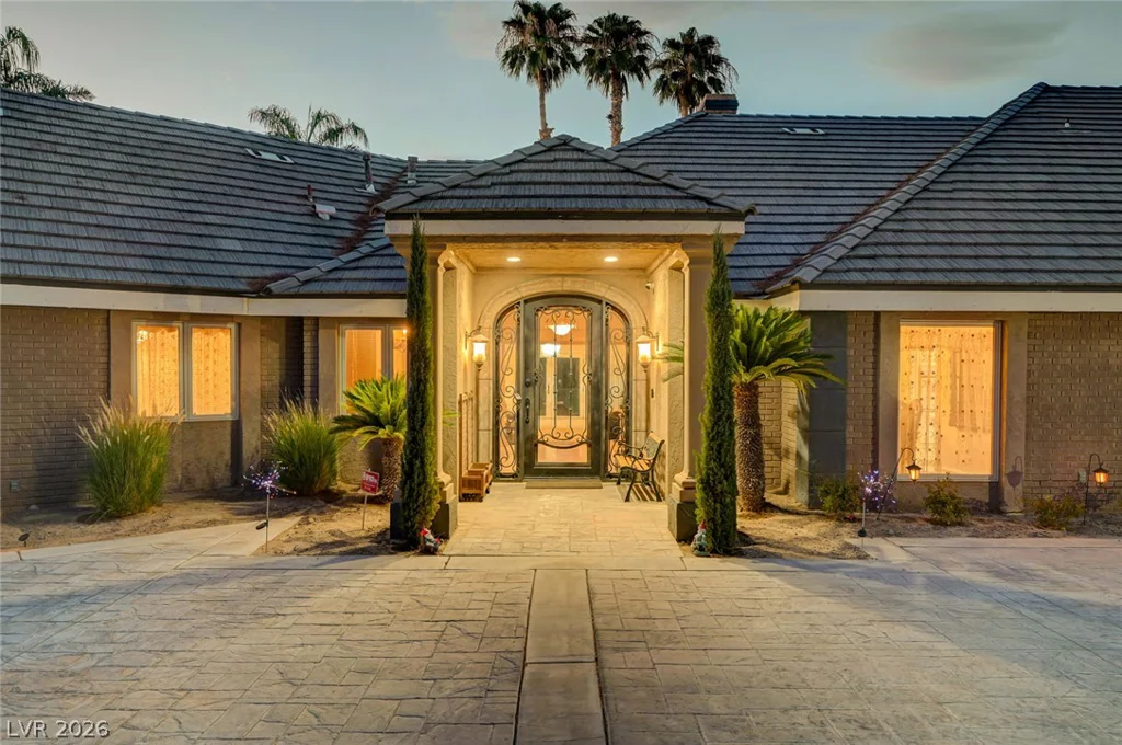 7258 Loma Alta, Las Vegas, NV 89120