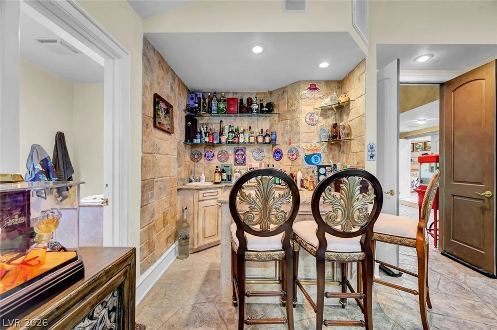 7258 Loma Alta, Las Vegas, NV 89120