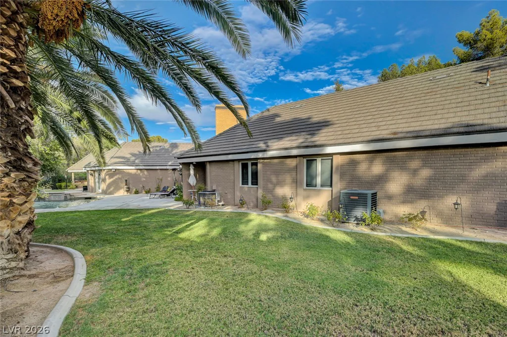 7258 Loma Alta, Las Vegas, NV 89120