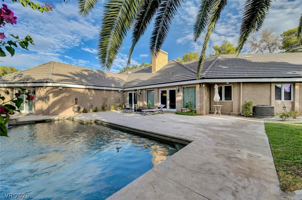 7258 Loma Alta, Las Vegas, NV 89120