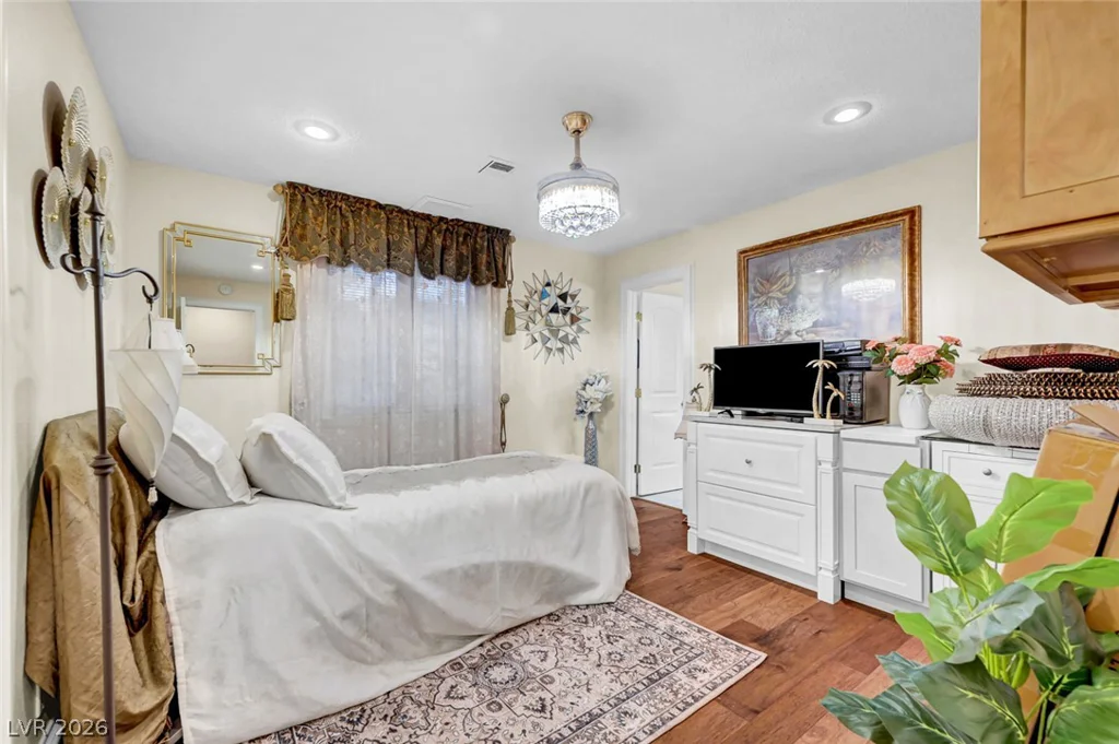 7258 Loma Alta, Las Vegas, NV 89120