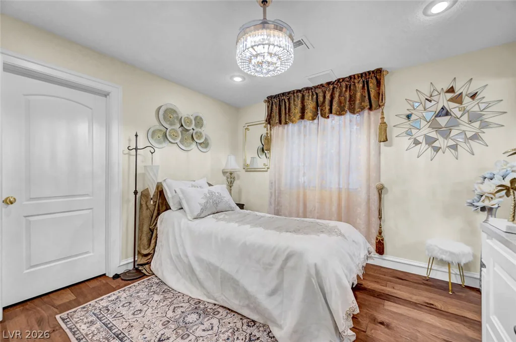 7258 Loma Alta, Las Vegas, NV 89120