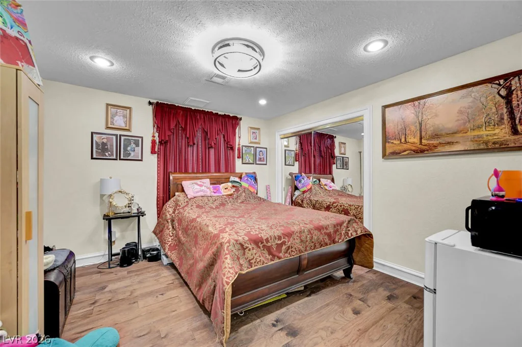 7258 Loma Alta, Las Vegas, NV 89120