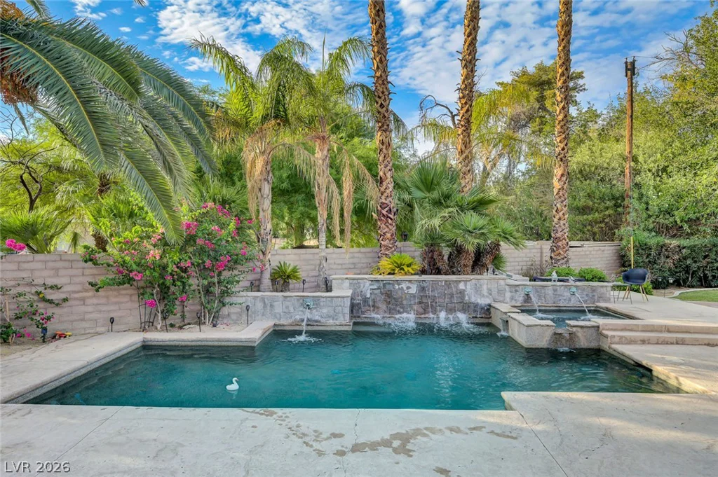 7258 Loma Alta, Las Vegas, NV 89120