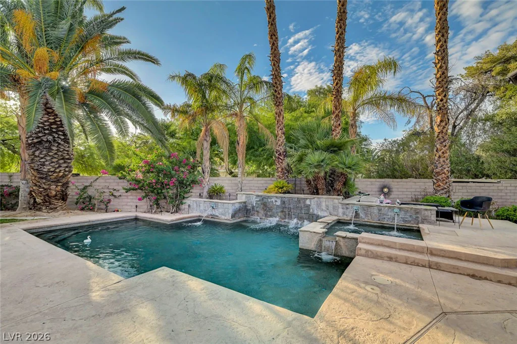 7258 Loma Alta, Las Vegas, NV 89120