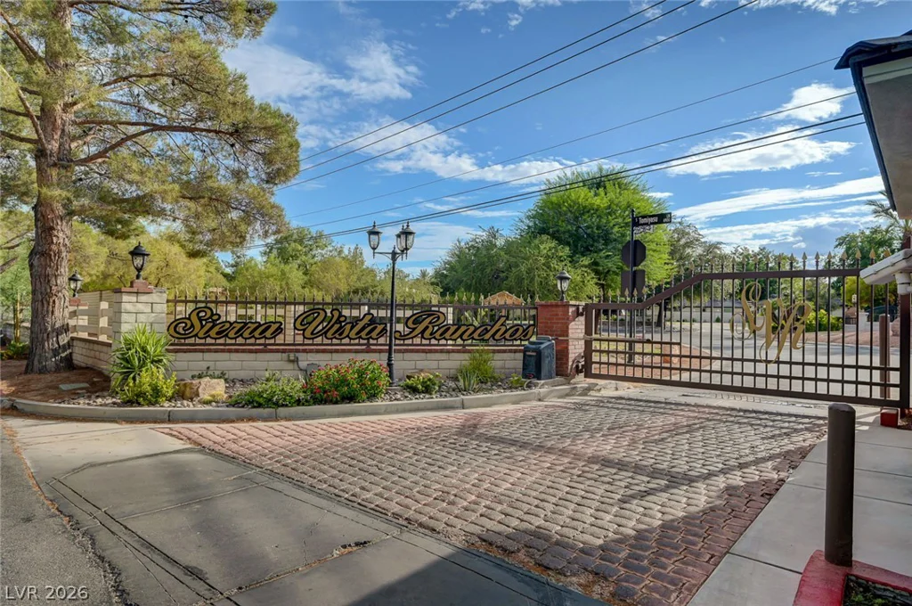 7258 Loma Alta, Las Vegas, NV 89120