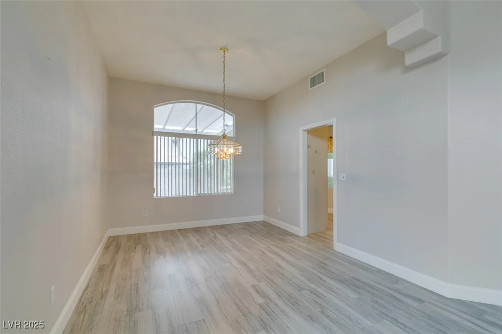 561 Castle Stone, Las Vegas, NV 89123
