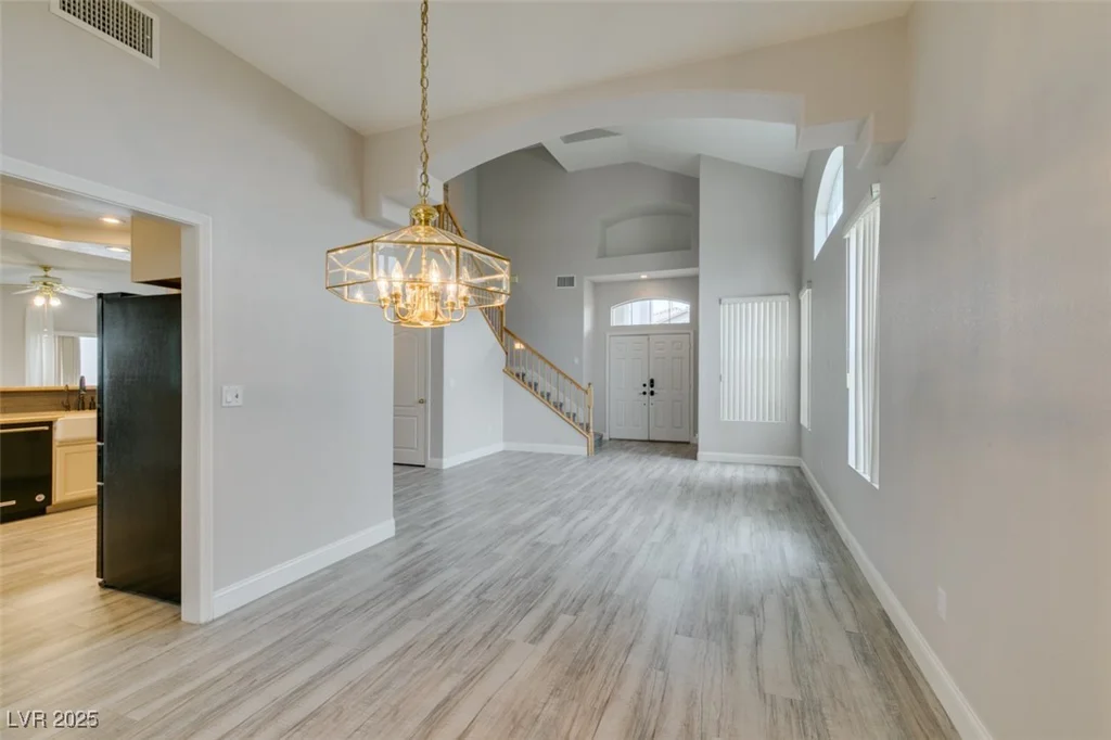 561 Castle Stone, Las Vegas, NV 89123