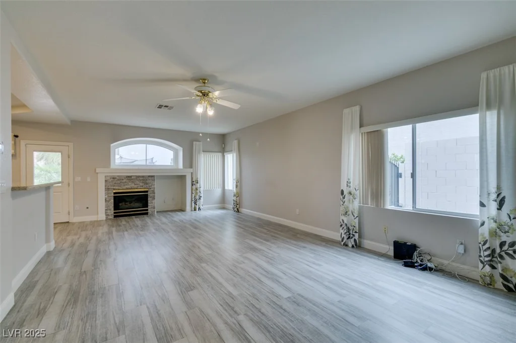 561 Castle Stone, Las Vegas, NV 89123