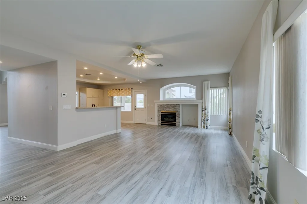 561 Castle Stone, Las Vegas, NV 89123