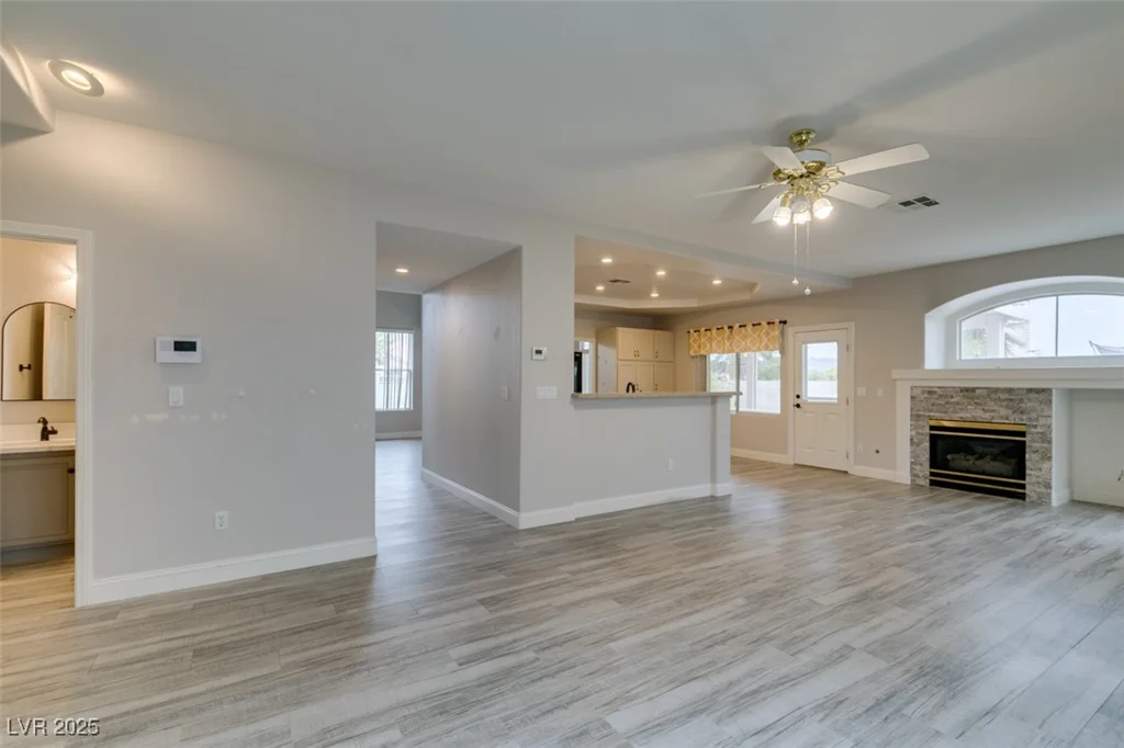 561 Castle Stone, Las Vegas, NV 89123