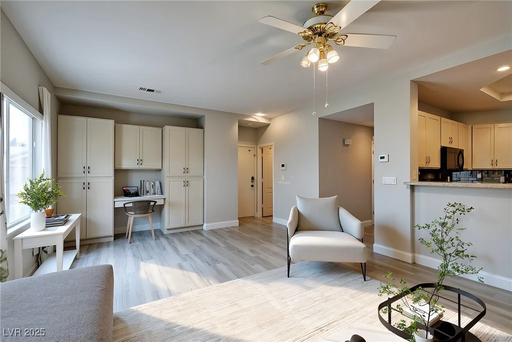 561 Castle Stone, Las Vegas, NV 89123