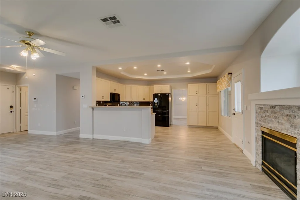 561 Castle Stone, Las Vegas, NV 89123