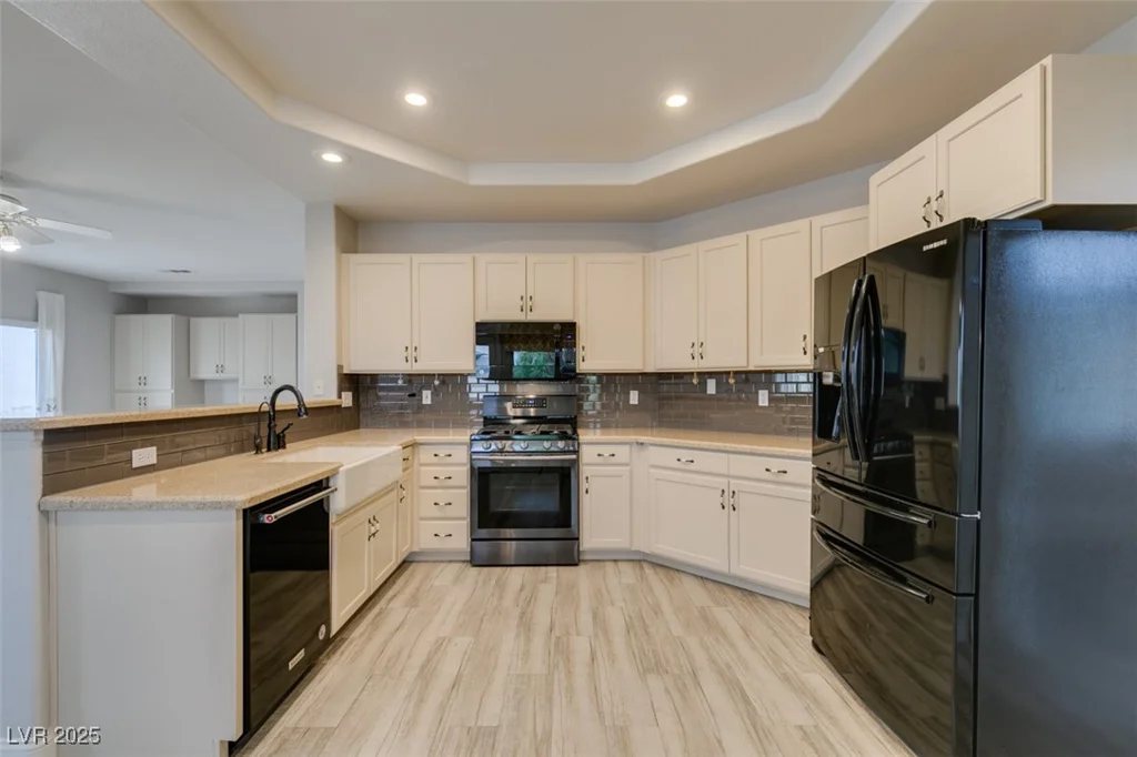 561 Castle Stone, Las Vegas, NV 89123