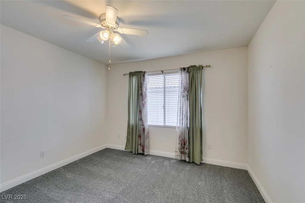 561 Castle Stone, Las Vegas, NV 89123