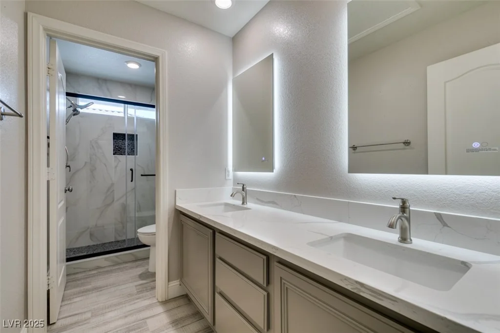 561 Castle Stone, Las Vegas, NV 89123
