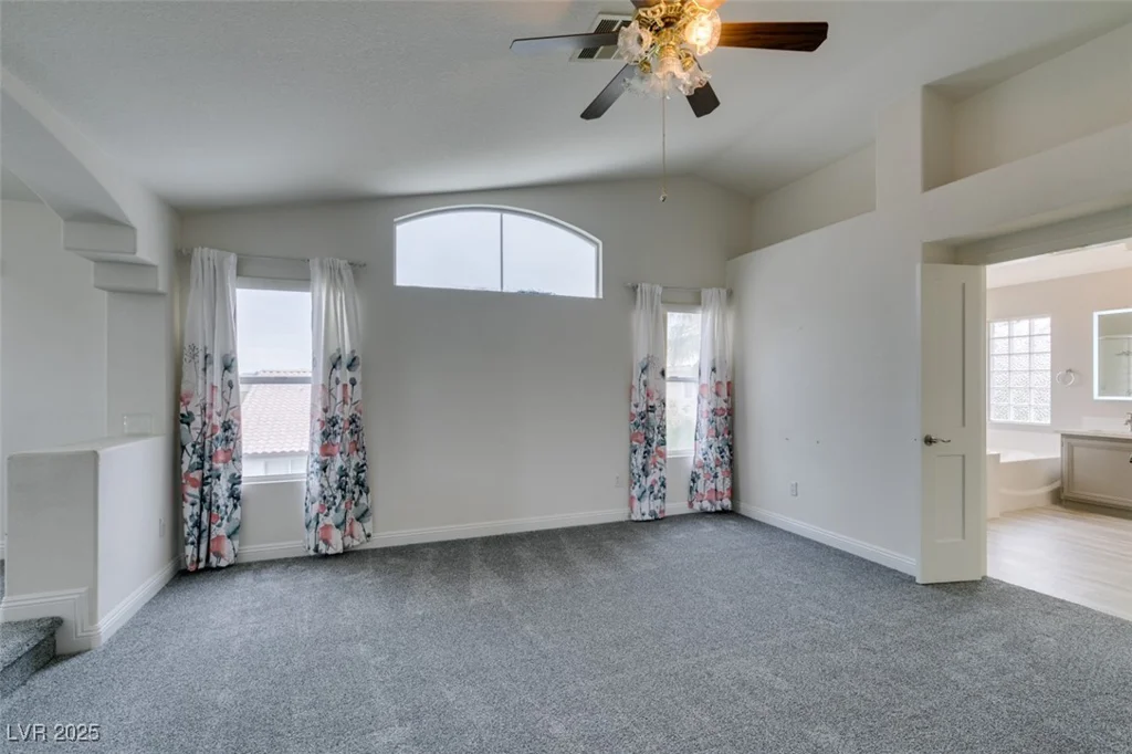 561 Castle Stone, Las Vegas, NV 89123
