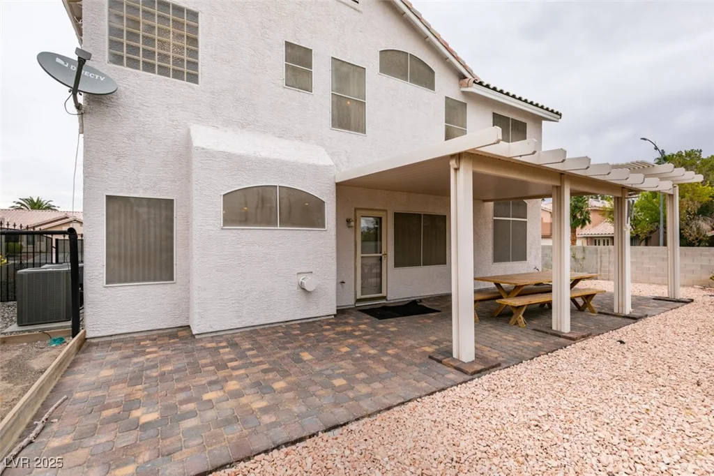 561 Castle Stone, Las Vegas, NV 89123