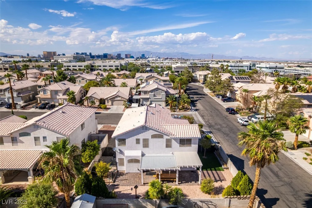 561 Castle Stone, Las Vegas, NV 89123