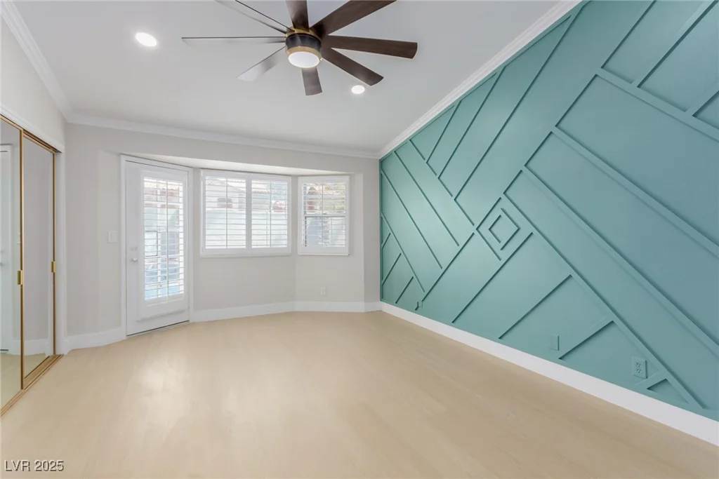 1017 Shifting Sands, Las Vegas, NV 89108