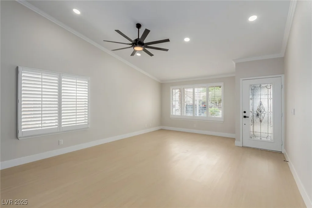 1017 Shifting Sands, Las Vegas, NV 89108