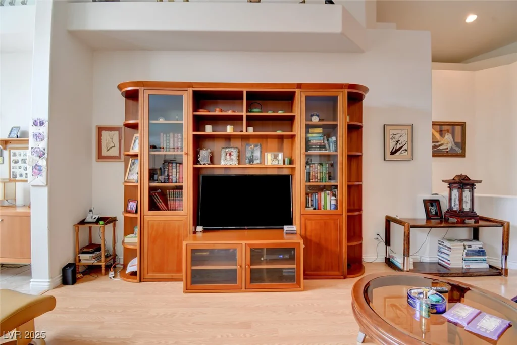 8759 Las Olivas, Las Vegas, NV 89147