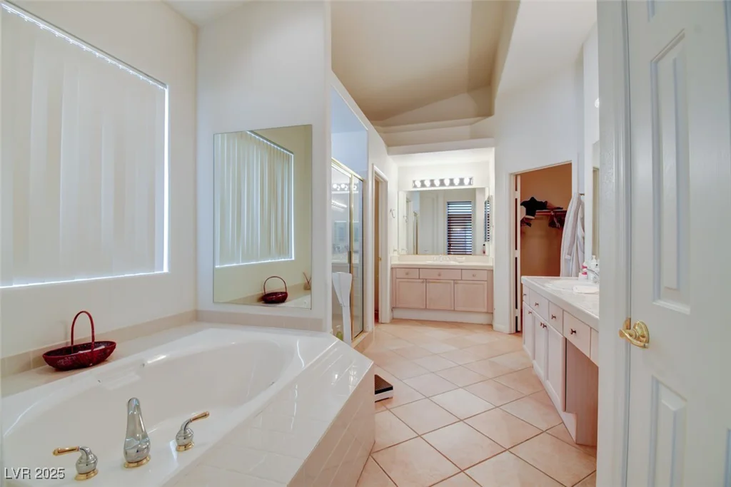 8759 Las Olivas, Las Vegas, NV 89147