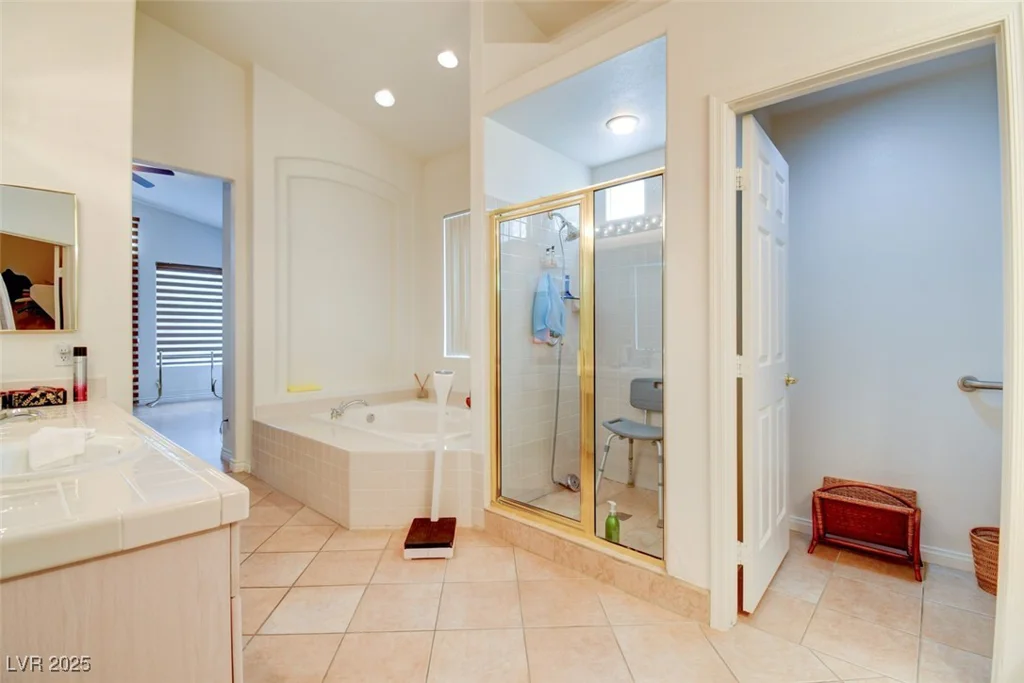 8759 Las Olivas, Las Vegas, NV 89147